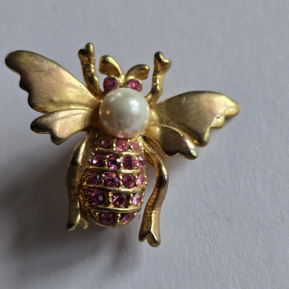 Vintage Bee Brooch Bumble Pink Rhinestones Faux Pearl Gold Tone bug
